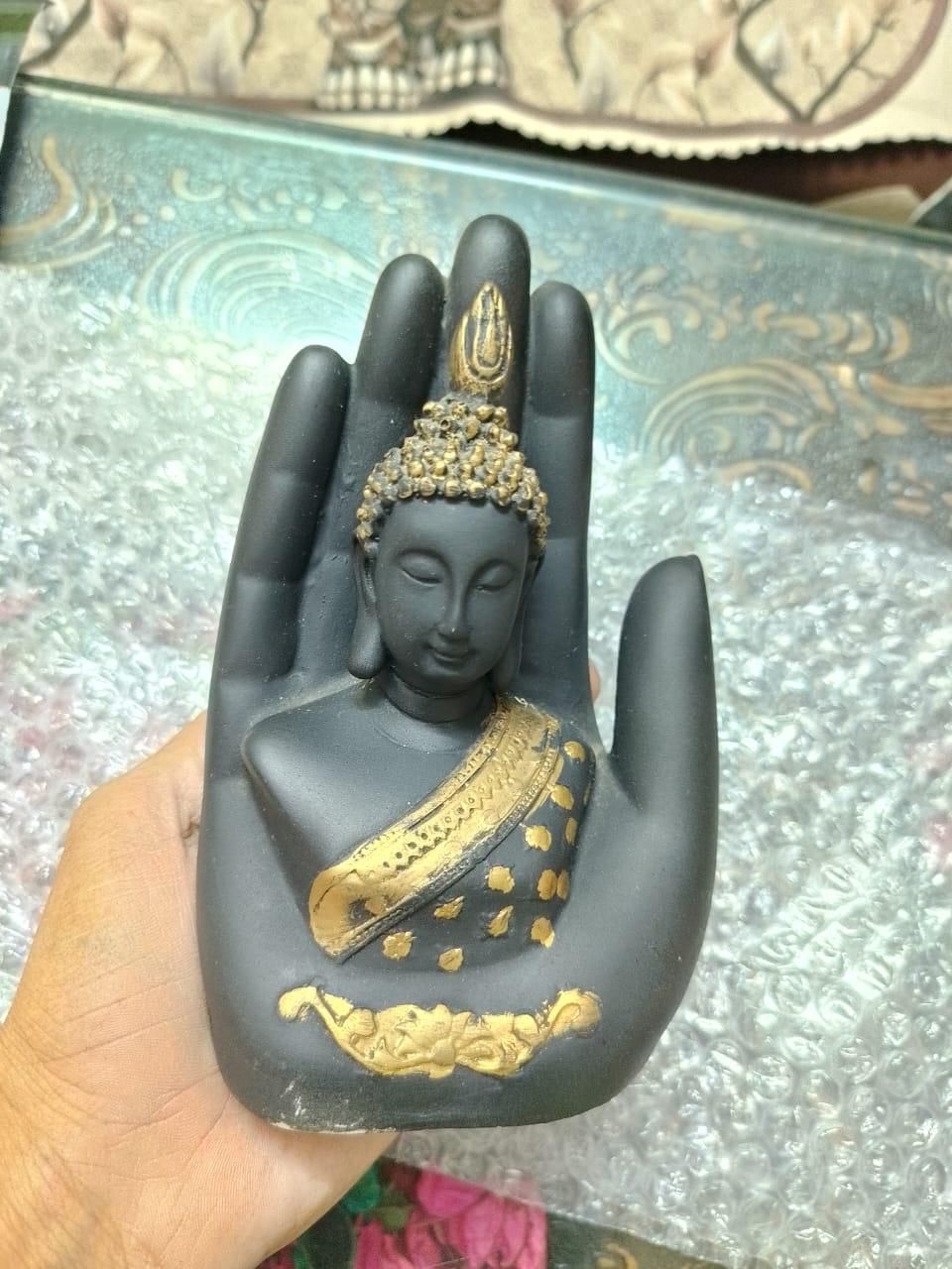 Handcrafted Meditating Palm Buddha Idol – Black & Golden