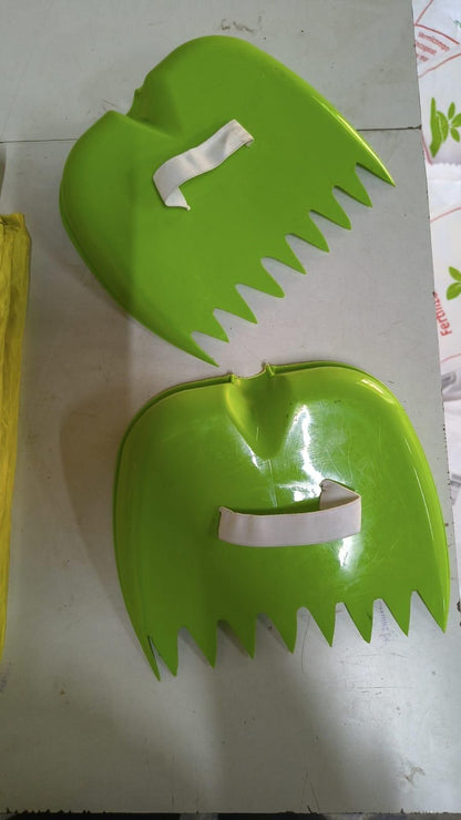 Leaf Scoops Hand Rakes – Pack of 2
