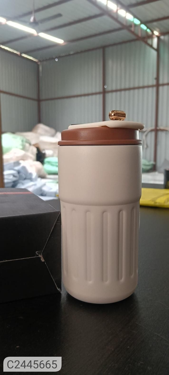 Stainless Steel Hot and Cold Vacuum Insulated Temperature Display Coffee Mug